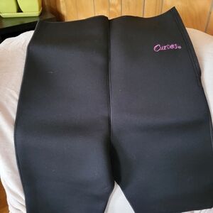 Curves Black Neoprene Trimming Shorts Side Zipper Athletic Workout size 2X